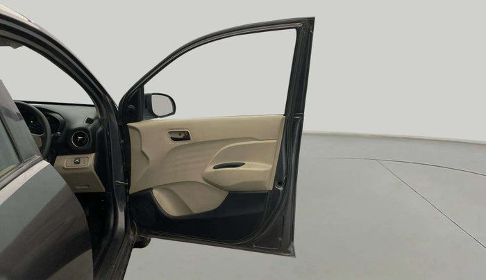 2019 Hyundai NEW SANTRO ERA EXECUTIVE, CNG, Manual, 46,702 km, RHS Front Door
