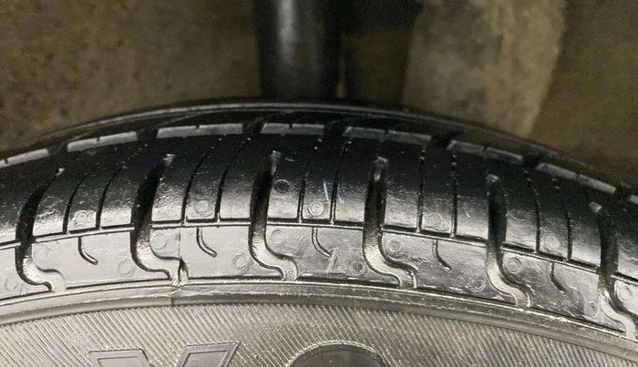 2019 Hyundai NEW SANTRO ERA EXECUTIVE, CNG, Manual, 46,702 km, Left Rear Tyre Tread