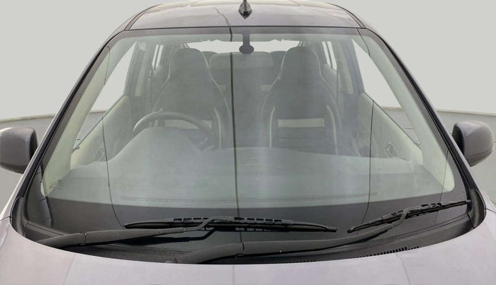 2018 Hyundai NEW SANTRO MAGNA CNG, CNG, Manual, 76,800 km, Front Windshield