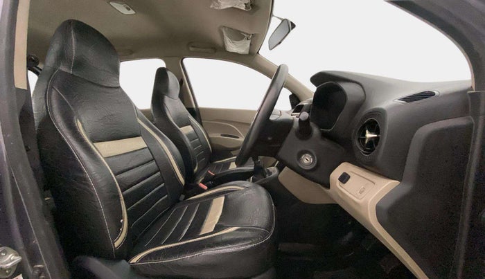 2018 Hyundai NEW SANTRO MAGNA CNG, CNG, Manual, 76,800 km, Right Side Front Door Cabin