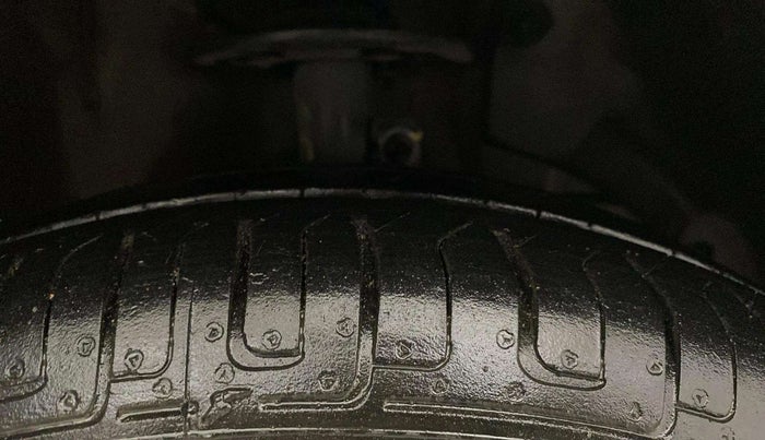 2019 Maruti Dzire VXI, Petrol, Manual, 51,678 km, Right Front Tyre Tread