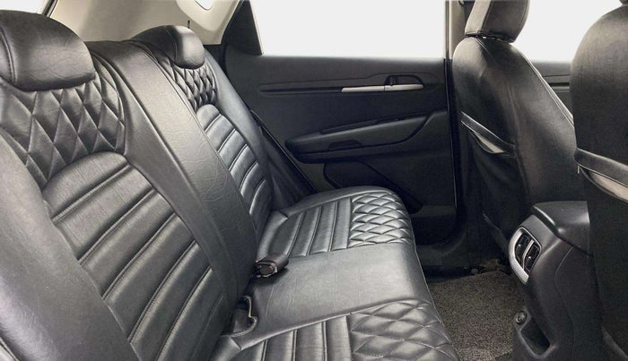 2020 KIA SONET HTX PLUS 1.5, Diesel, Manual, 85,463 km, Right Side Rear Door Cabin