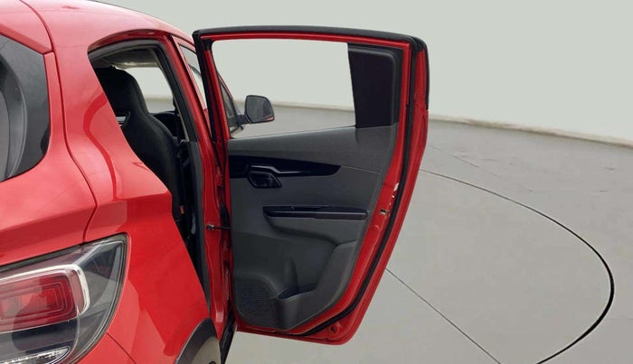 2018 Mahindra KUV 100 NXT K4+ P 6 STR, Petrol, Manual, 45,543 km, RHS Rear Door