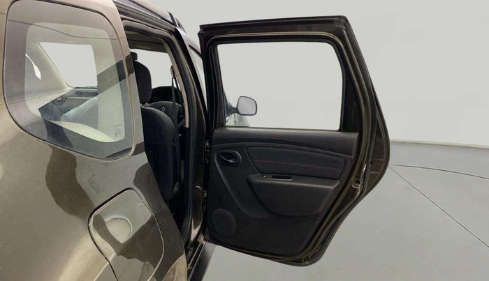 2017 Renault Duster RXS CVT, Petrol, Automatic, 37,203 km, RHS Rear Door