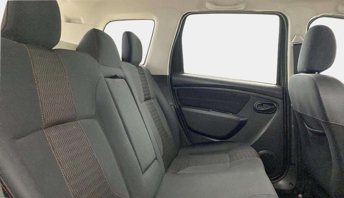 2017 Renault Duster RXS CVT, Petrol, Automatic, 37,203 km, Right Side Rear Door Cabin
