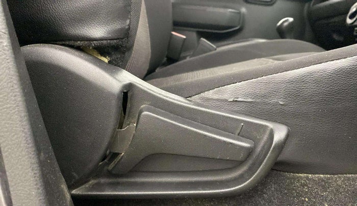 2020 Maruti S PRESSO VXI (O) CNG, CNG, Manual, 57,346 km, Driver Side Adjustment Panel