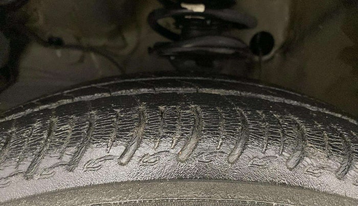 2020 Maruti S PRESSO VXI (O) CNG, CNG, Manual, 57,346 km, Left Front Tyre Tread