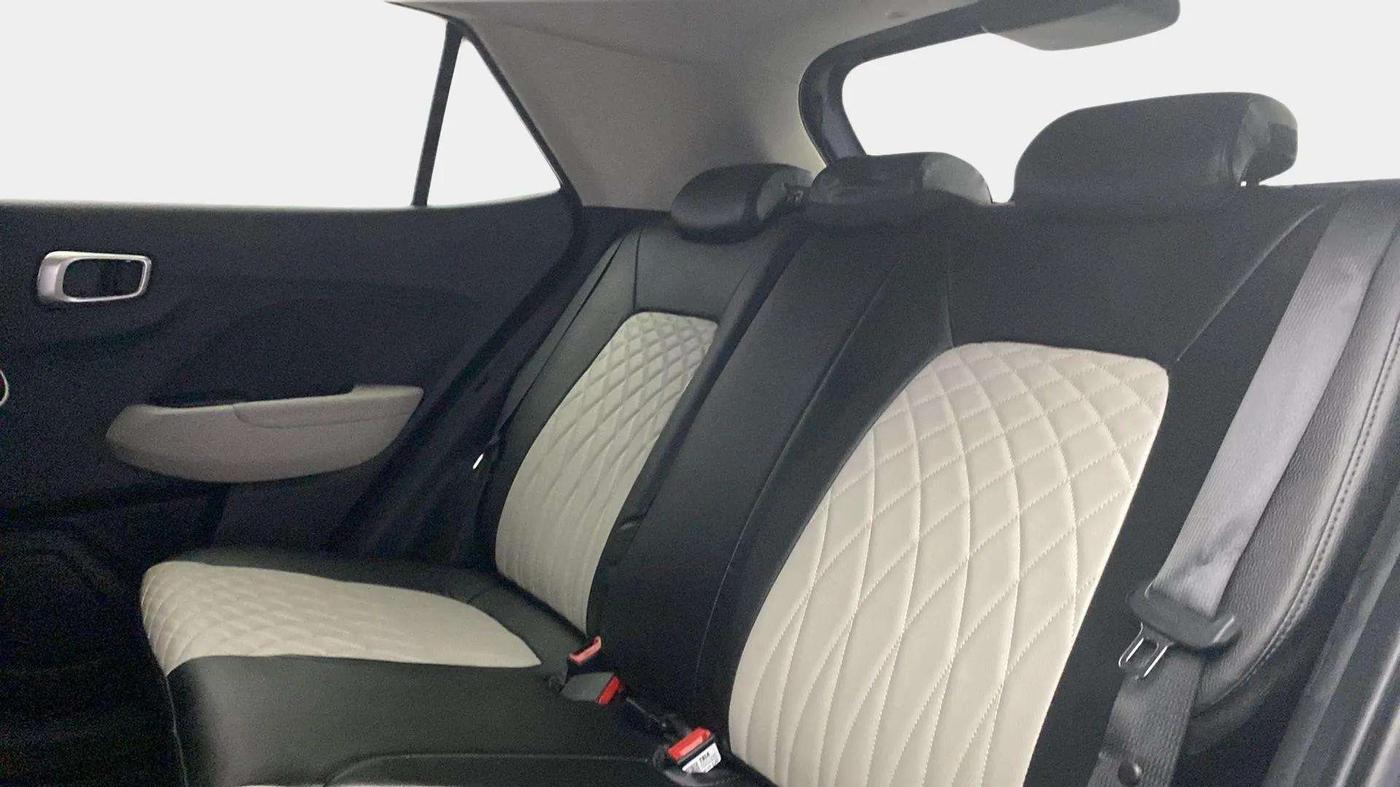 2023 Hyundai VENUE SX (O) 1.0 TURBO DCT, Petrol, Automatic, 5,448 km, Right Side Rear Door Cabin