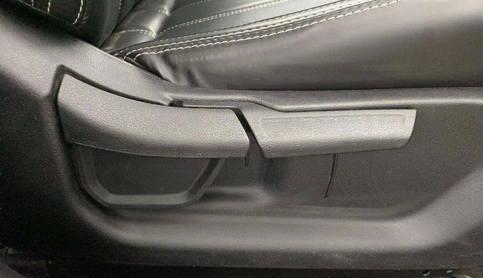 2021 Hyundai Creta SX 1.5 PETROL, Petrol, Manual, 36,345 km, Driver Side Adjustment Panel