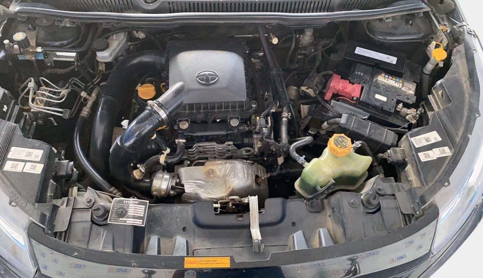 2022 Tata NEXON XZ PLUS (O) PETROL DARK EDITION, CNG, Manual, 66,360 km, Open Bonet