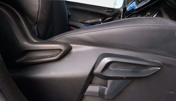 2022 Tata NEXON XZ PLUS (O) PETROL DARK EDITION, CNG, Manual, 66,360 km, Driver Side Adjustment Panel
