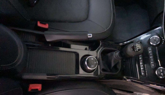 2022 Tata NEXON XZ PLUS (O) PETROL DARK EDITION, CNG, Manual, 66,360 km, Gear Lever
