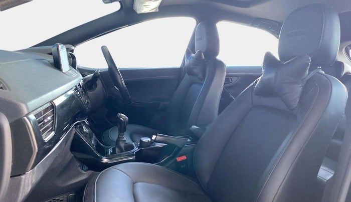 2022 Tata NEXON XZ PLUS (O) PETROL DARK EDITION, CNG, Manual, 66,360 km, Right Side Front Door Cabin