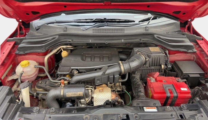 2021 Mahindra XUV300 W8 (O) 1.2 PETROL, Petrol, Manual, 85,905 km, Open Bonet