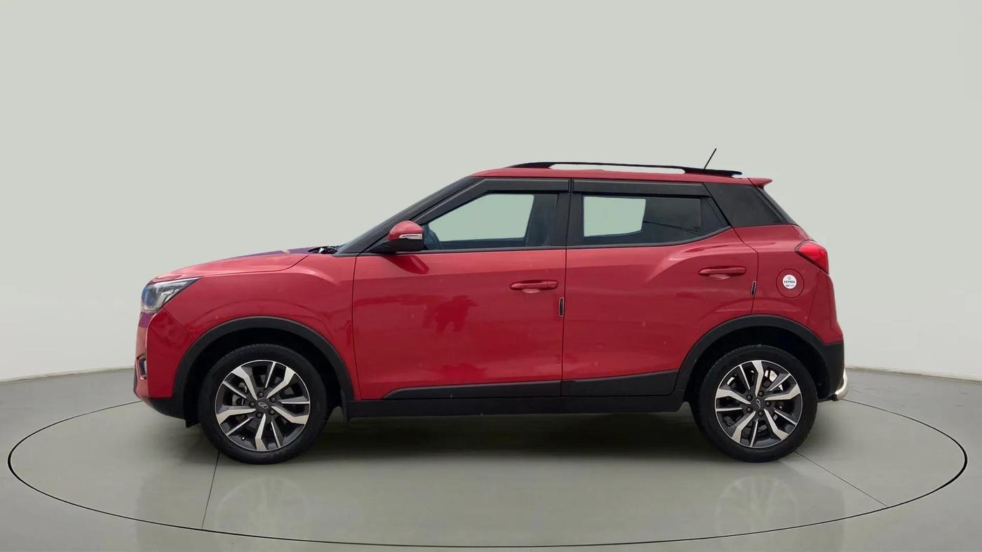 2021 Mahindra XUV300 W8 (O) 1.2 PETROL, Petrol, Manual, 85,949 km, Left Side