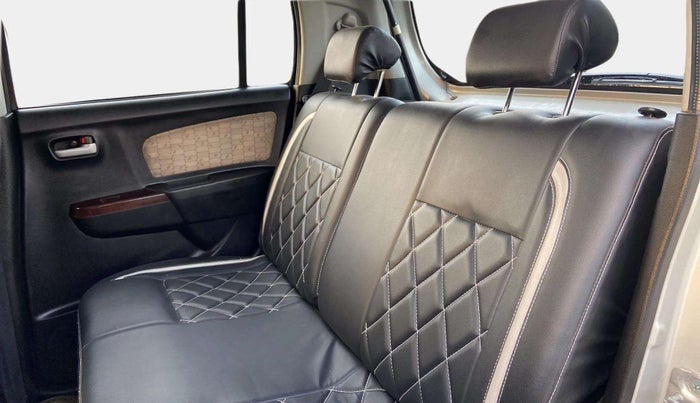2018 Maruti Wagon R 1.0 VXI, Petrol, Manual, 31,014 km, Right Side Rear Door Cabin