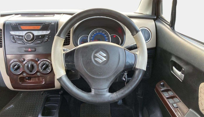 2018 Maruti Wagon R 1.0 VXI, Petrol, Manual, 31,014 km, Steering Wheel Close Up