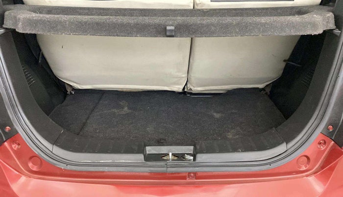 2014 Maruti Wagon R 1.0 VXI, Petrol, Manual, 36,152 km, Boot Inside