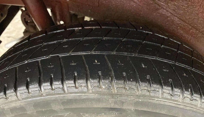 2014 Maruti Wagon R 1.0 VXI, Petrol, Manual, 36,152 km, Right Rear Tyre Tread