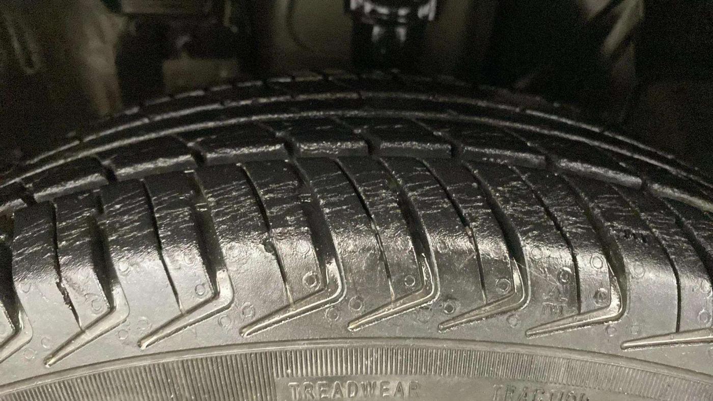 2019 Datsun Redi Go S 1.0, Petrol, Manual, 21,702 km, Left Front Tyre Tread