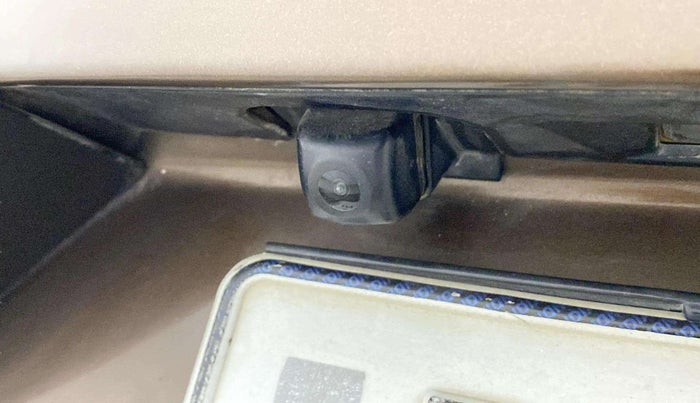 2015 Maruti Ciaz ZXI, CNG, Manual, 78,606 km, Parking Camera