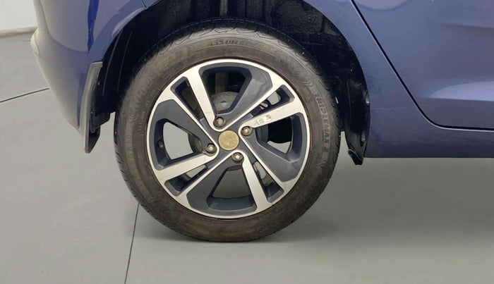 2023 Tata ALTROZ XZ PLUS PETROL, Petrol, Manual, 33,236 km, Right Rear Wheel