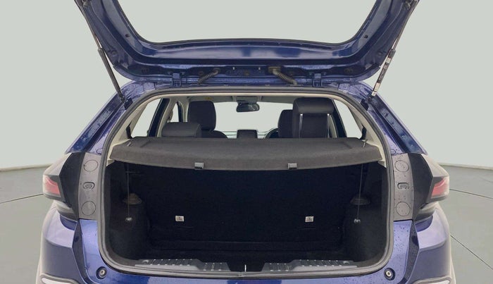 2023 Tata ALTROZ XZ PLUS PETROL, Petrol, Manual, 33,236 km, Boot Open Zoomed View