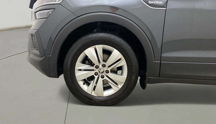 2022 Skoda KUSHAQ AMBITION 1.0L TSI MT, Petrol, Manual, 27,795 km, Left Front Wheel