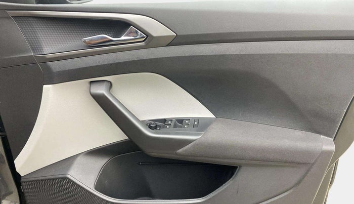2022 Skoda KUSHAQ AMBITION 1.0L TSI MT, Petrol, Manual, 27,795 km, Driver Side Door Panels Control