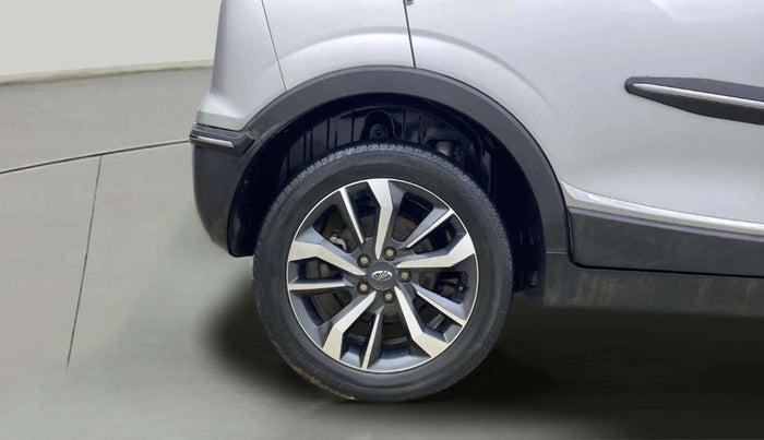 2019 Mahindra XUV300 W8 (O) 1.2 PETROL, Petrol, Manual, 41,826 km, Right Rear Wheel