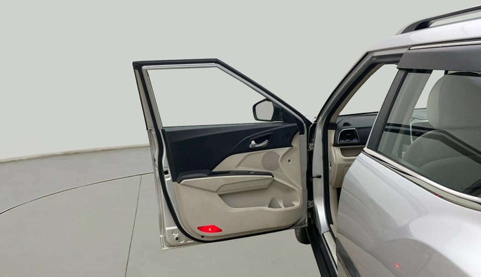 2019 Mahindra XUV300 W8 (O) 1.2 PETROL, Petrol, Manual, 41,826 km, LHS Front Door