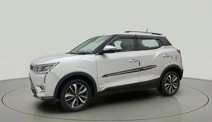 2019 Mahindra XUV300 W8 (O) 1.2 PETROL, Petrol, Manual, 41,826 km, Left Front Diagonal