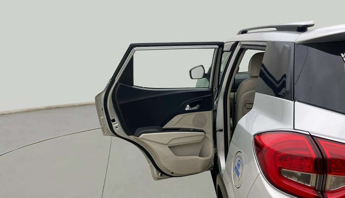 2019 Mahindra XUV300 W8 (O) 1.2 PETROL, Petrol, Manual, 41,826 km, LHS Rear Door