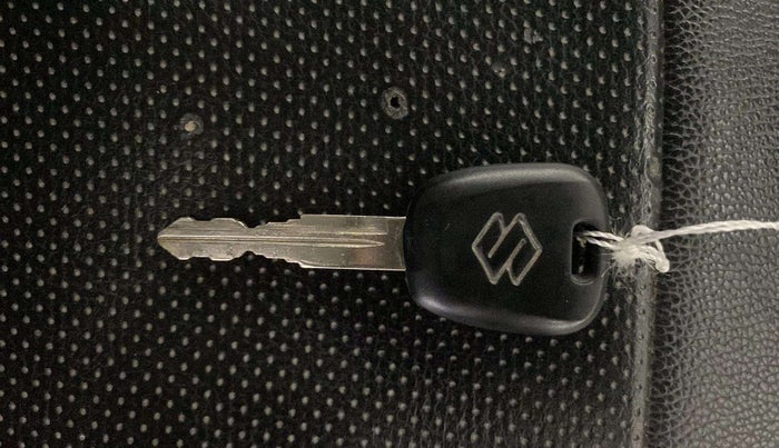 2017 Maruti Wagon R 1.0 LXI CNG, CNG, Manual, 52,787 km, Key Close Up