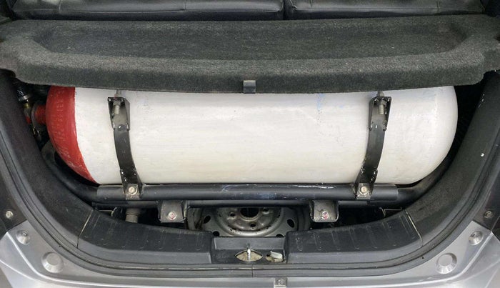 2017 Maruti Wagon R 1.0 LXI CNG, CNG, Manual, 52,787 km, Boot Inside