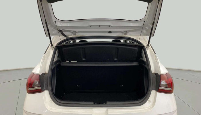 2021 Hyundai NEW I20 SPORTZ 1.2 MT, Petrol, Manual, 19,369 km, Boot Open Zoomed View