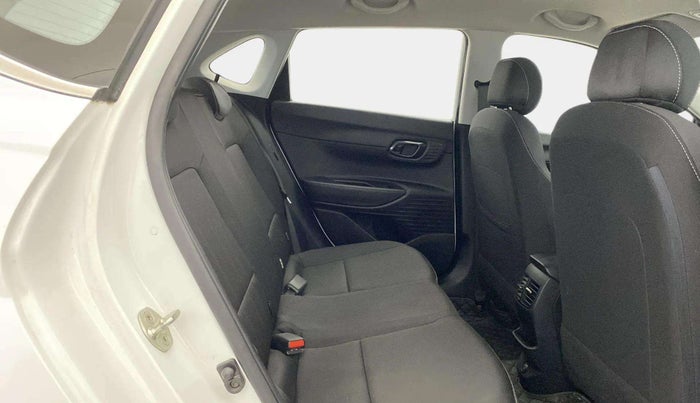 2021 Hyundai NEW I20 SPORTZ 1.2 MT, Petrol, Manual, 19,369 km, Right Side Rear Door Cabin