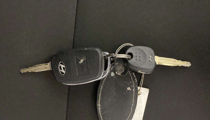 2021 Hyundai NEW I20 SPORTZ 1.2 MT, Petrol, Manual, 19,369 km, Key Close Up