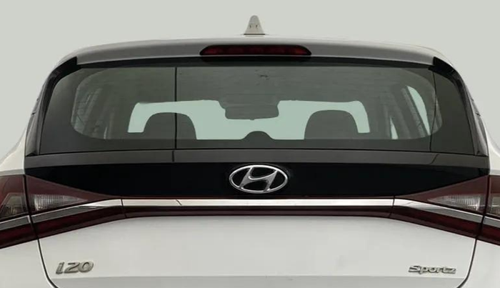 2021 Hyundai NEW I20 SPORTZ 1.2 MT, Petrol, Manual, 19,369 km, Rear Windshield