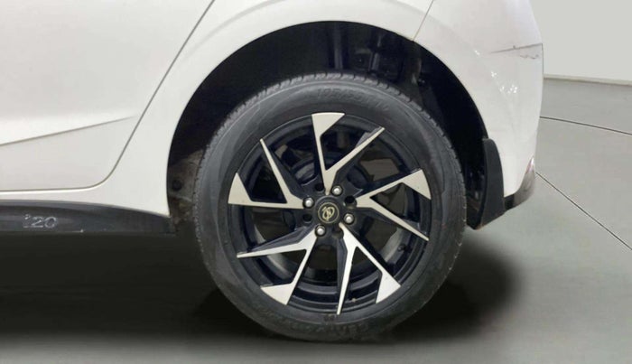 2021 Hyundai NEW I20 SPORTZ 1.2 MT, Petrol, Manual, 19,369 km, Left Rear Wheel