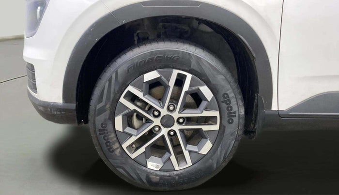 2022 Hyundai VENUE SX 1.2 PETROL, Petrol, Manual, 31,360 km, Left Front Wheel