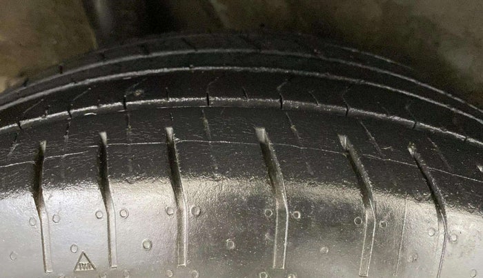 2022 Hyundai VENUE SX 1.2 PETROL, Petrol, Manual, 31,360 km, Right Rear Tyre Tread