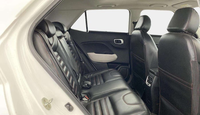 2022 Hyundai VENUE SX 1.2 PETROL, Petrol, Manual, 31,360 km, Right Side Rear Door Cabin