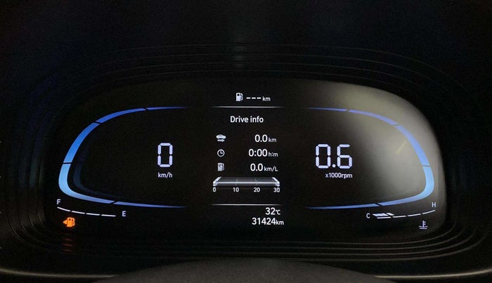 2022 Hyundai VENUE SX 1.2 PETROL, Petrol, Manual, 31,360 km, Odometer Image