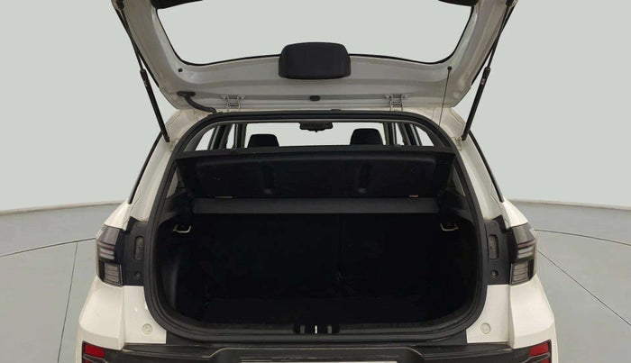 2022 Hyundai VENUE SX 1.2 PETROL, Petrol, Manual, 31,360 km, Boot Open Zoomed View