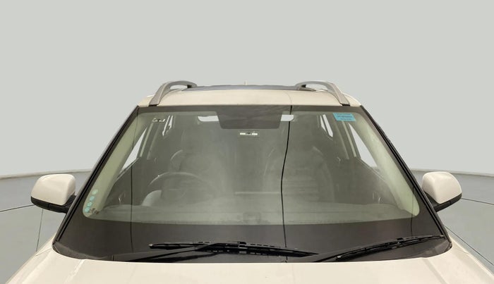 2022 Hyundai VENUE SX 1.2 PETROL, Petrol, Manual, 31,360 km, Front Windshield