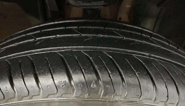 2021 Renault Kiger RXZ TURBO CVT, Petrol, Automatic, 24,093 km, Right Front Tyre Tread