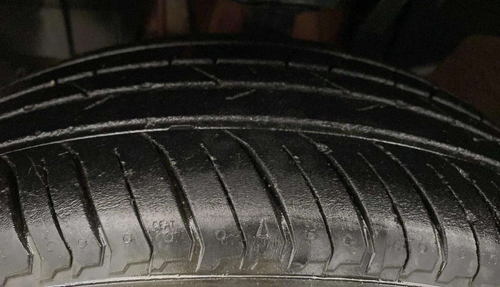 2021 Renault Kiger RXZ TURBO CVT, Petrol, Automatic, 24,093 km, Left Front Tyre Tread
