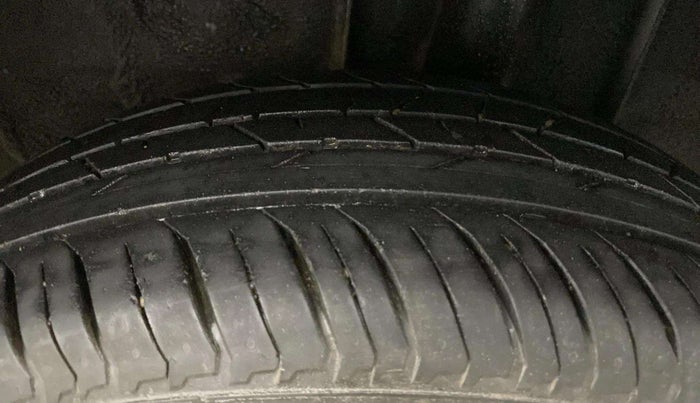2024 Nissan MAGNITE XE, Petrol, Manual, 20,620 km, Right Rear Tyre Tread