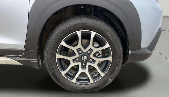 2022 Maruti XL6 ALPHA PLUS MT, Petrol, Manual, 20,734 km, Right Front Wheel